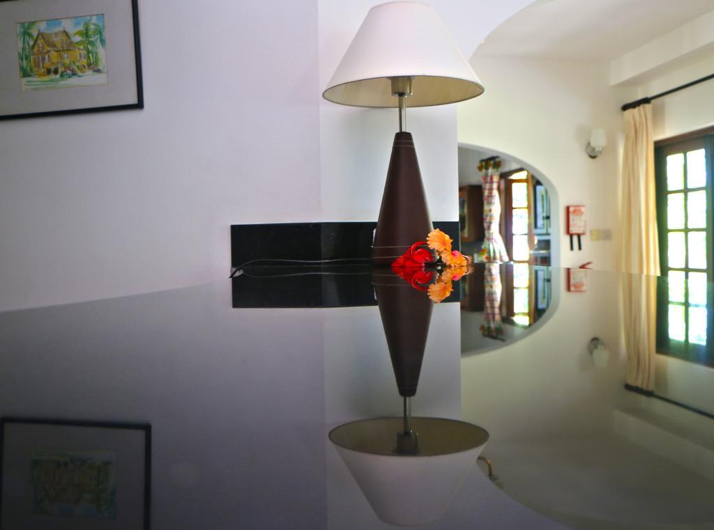 באיה סיינטה אנה Villa Saint Sauveur מראה חיצוני תמונה