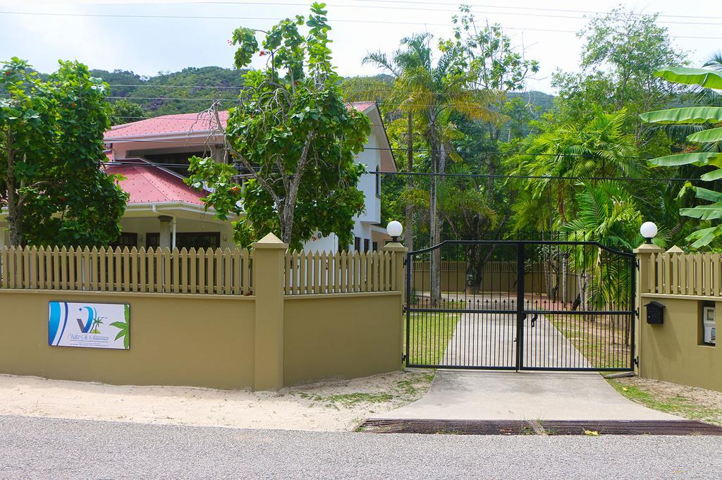 באיה סיינטה אנה Villa Saint Sauveur מראה חיצוני תמונה